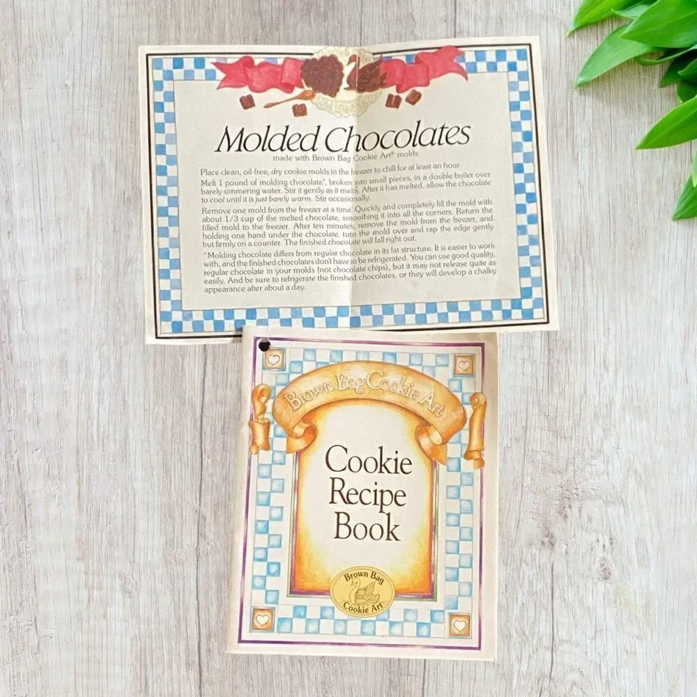 Brown Bag Cookie Art - Raggedy Ann Mold